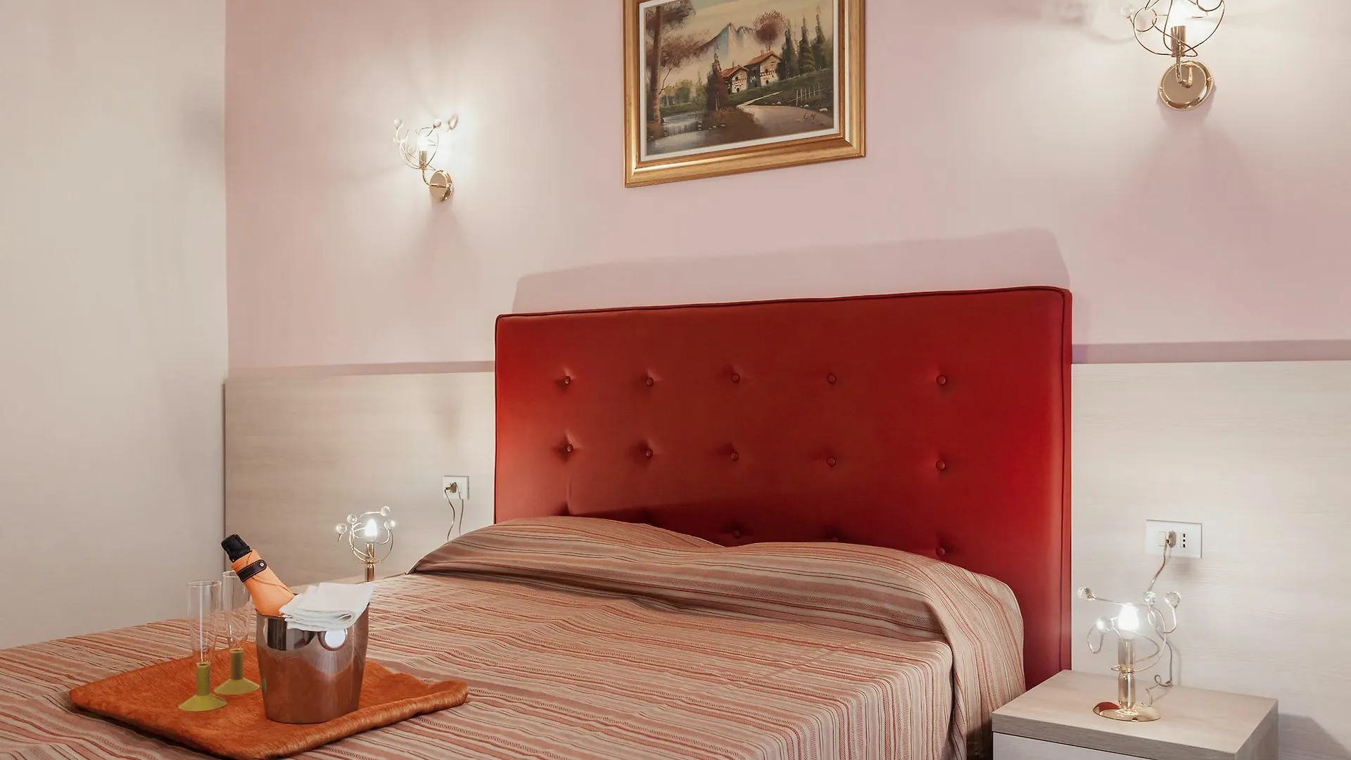 Hotel Domus Napoleone Roma 3*,  Italia